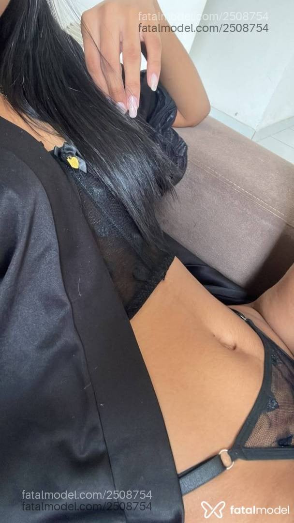 Acompanhante mulher morena (o) de olhos pretos em Alagoinhas - ísis