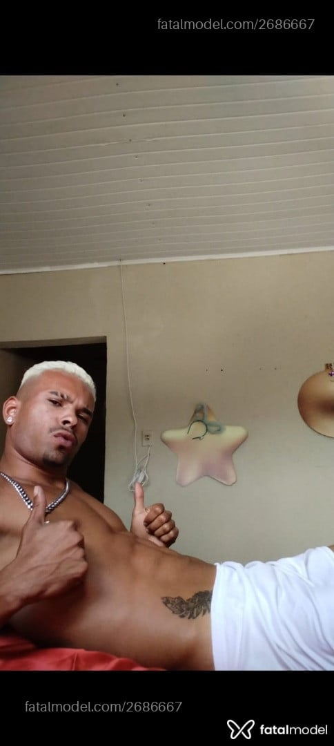 Acompanhante homem morena (o) de olhos pretos em Maringá - Rafael