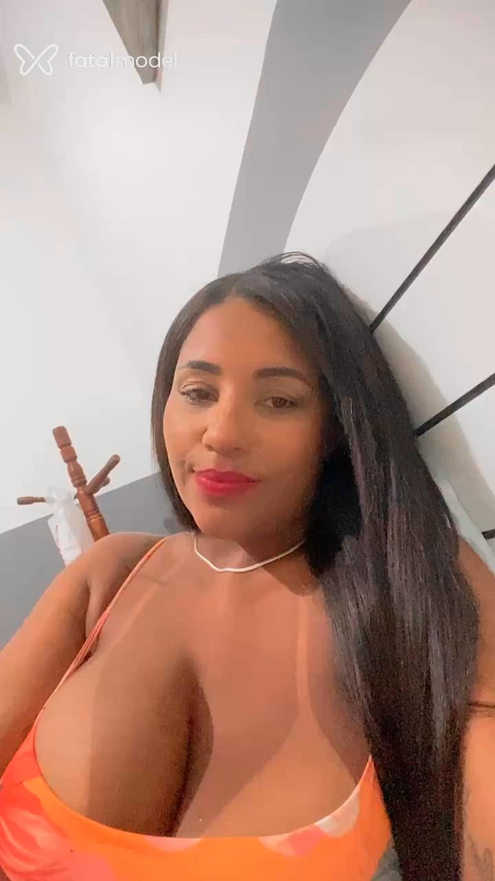 Acompanhante mulher morena (o) de olhos castanhos em Paranaíba Acompanhante mulher morena (o) de olhos castanhos em Paranaíba - Leandra Ribeiro