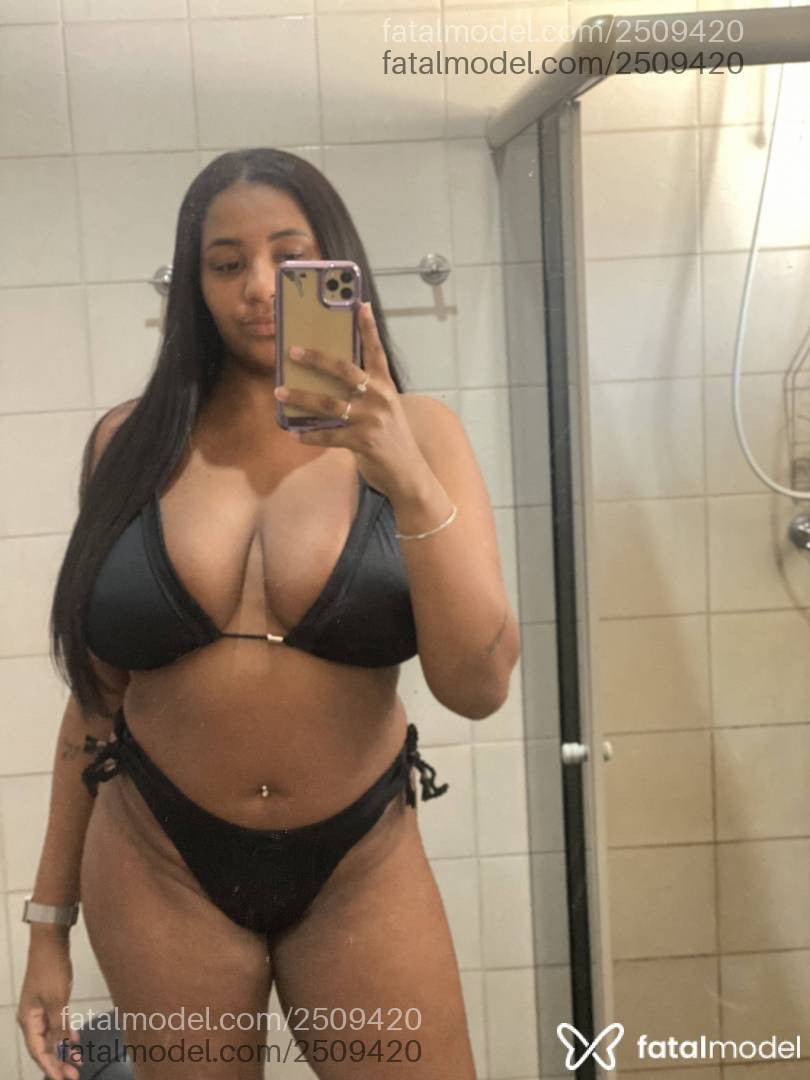 Acompanhante mulher morena (o) de olhos castanhos em Paranaíba Acompanhante mulher morena (o) de olhos castanhos em Paranaíba - Leandra Ribeiro