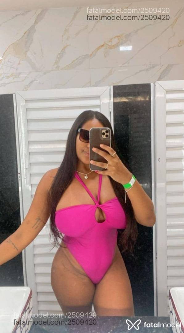 Acompanhante mulher morena (o) de olhos castanhos - Leandra Ribeiro