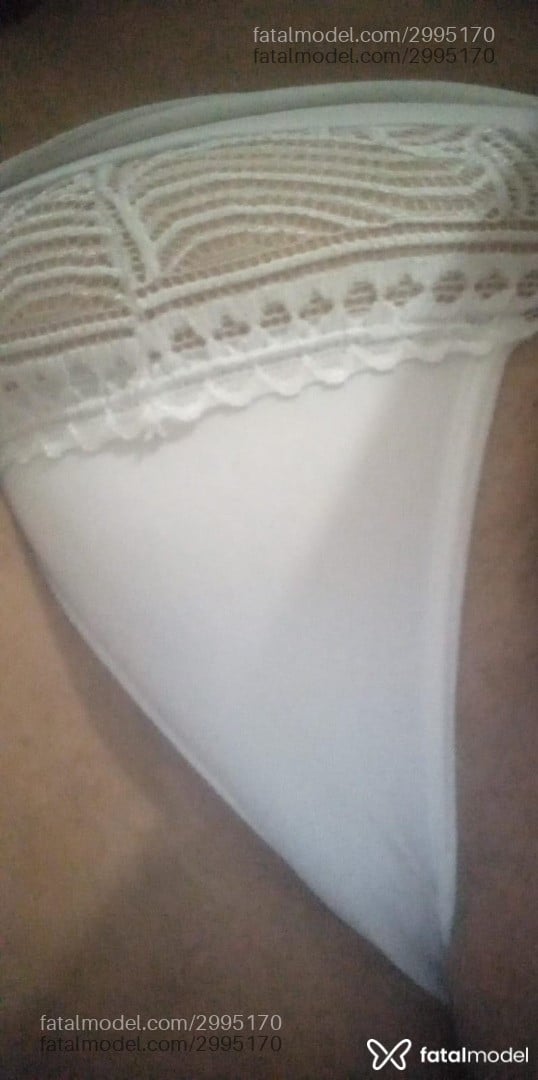 Acompanhante mulher loira (o) de olhos castanhos em Virtual Acompanhante mulher loira (o) de olhos castanhos em Virtual - Chele
