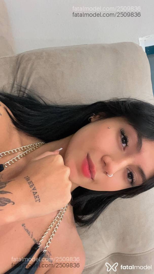 Acompanhante mulher morena (o) de olhos castanhos - Alana