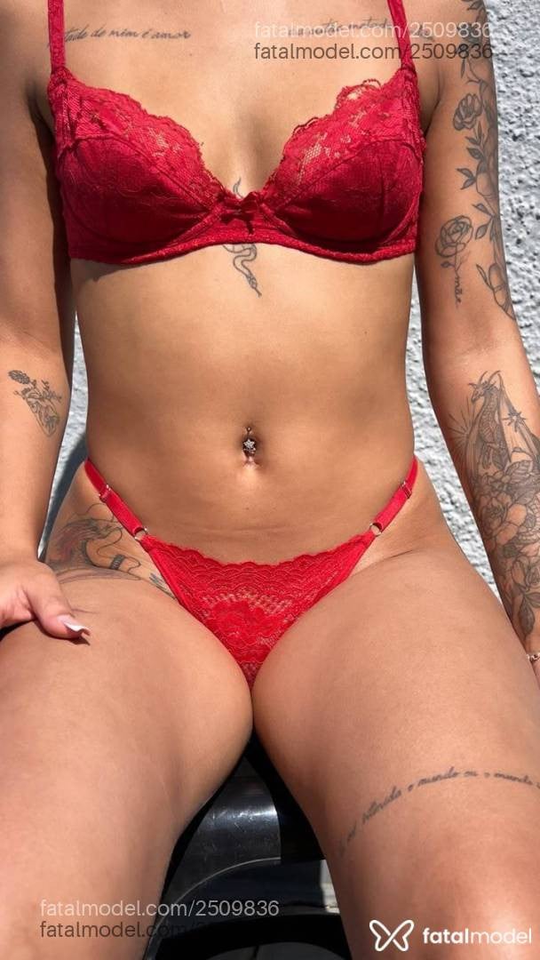 Acompanhante mulher morena (o) de olhos castanhos - Alana