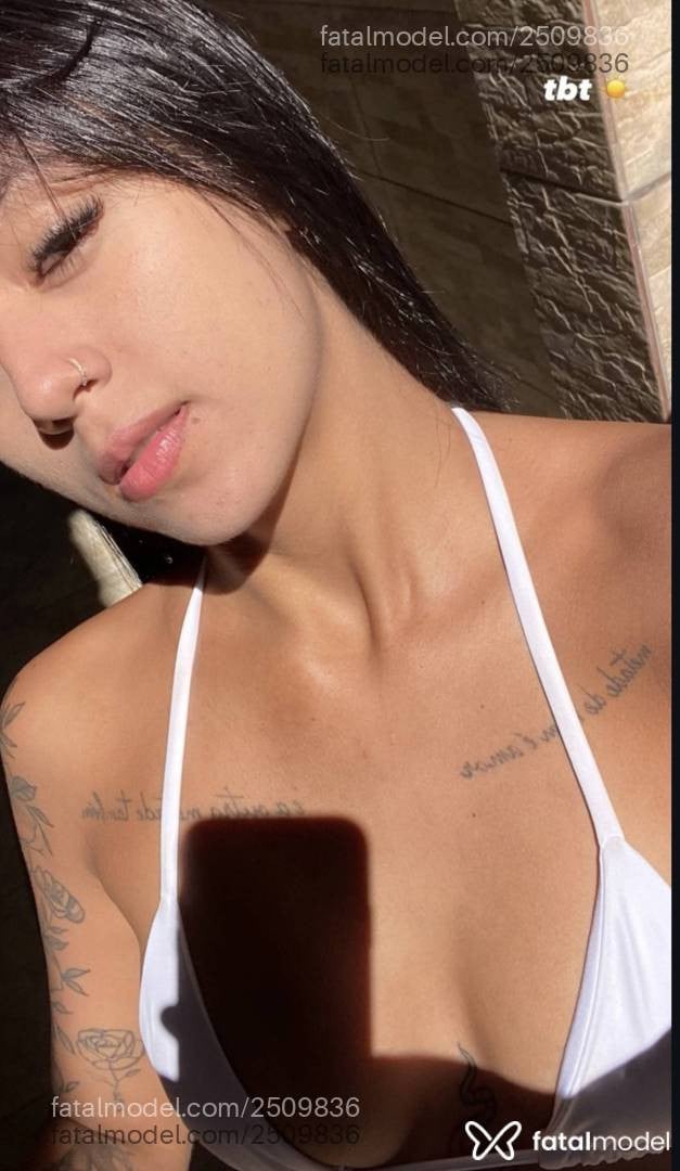 Acompanhante mulher morena (o) de olhos castanhos - Alana