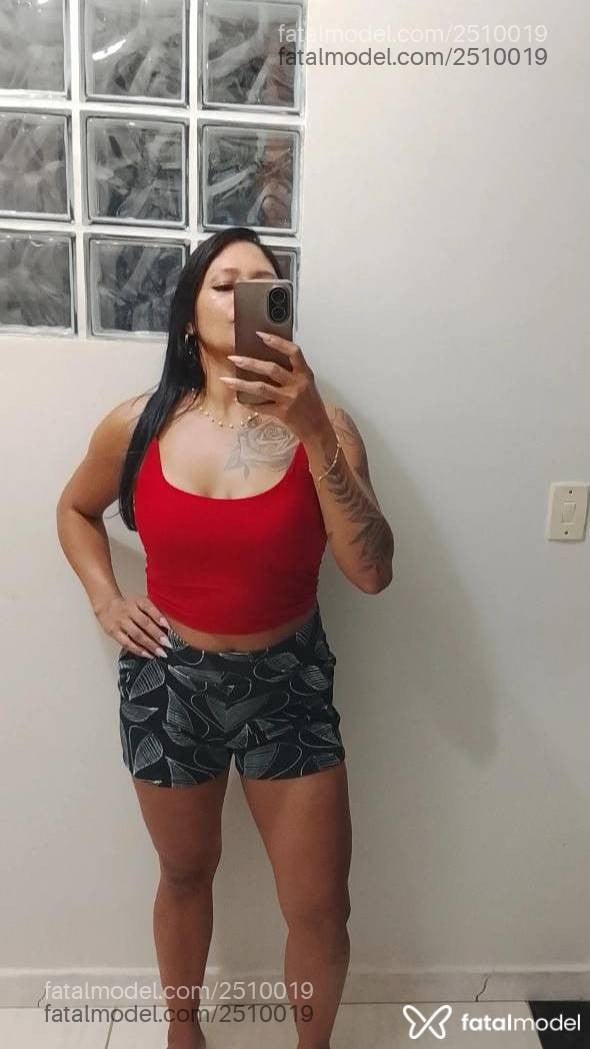 Acompanhante mulher morena (o) de olhos castanhos em Balneário Camboriú - Mary