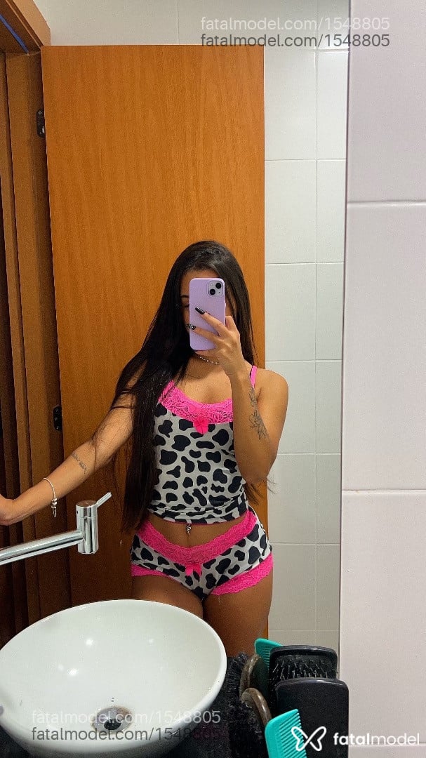Acompanhante mulher morena (o) de olhos castanhos em Balneário Camboriú - Morenabc