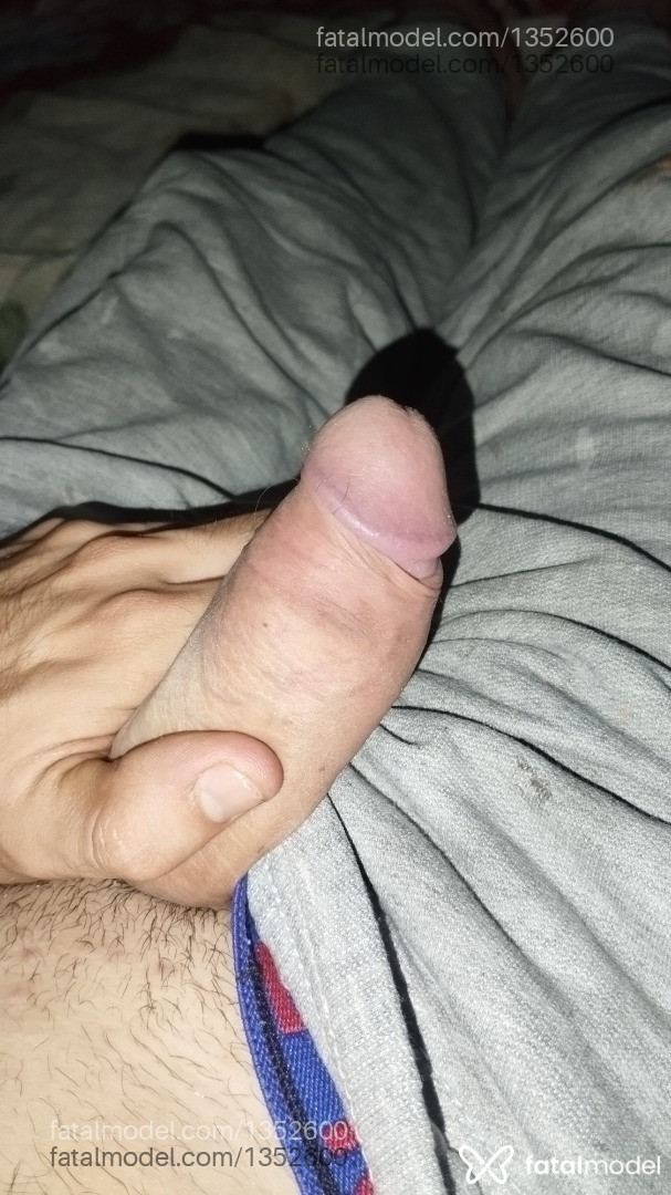 Acompanhante homem com cabelo castanho de olhos castanhos em Imbituba - CoelhoProfissa