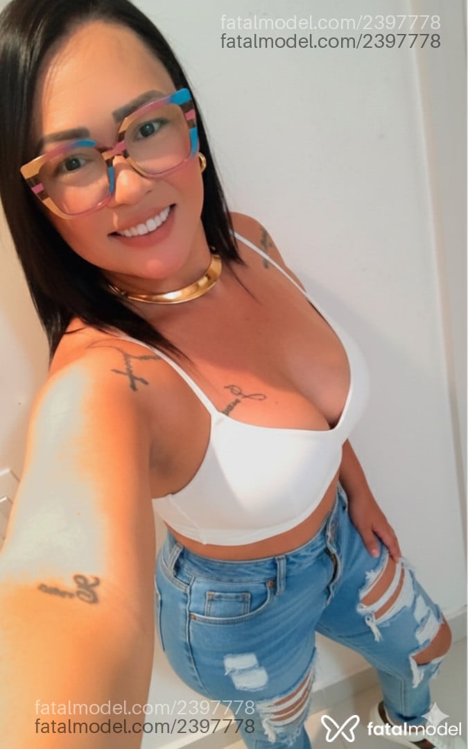 Acompanhante mulher morena (o) de olhos pretos - Melzona Acompanhante mulher morena (o) de olhos pretos - Melzona