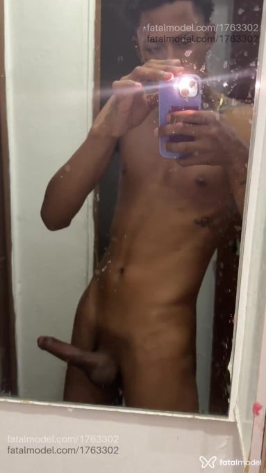 Acompanhante homem morena (o) de olhos pretos em Belo Horizonte - Gustavo