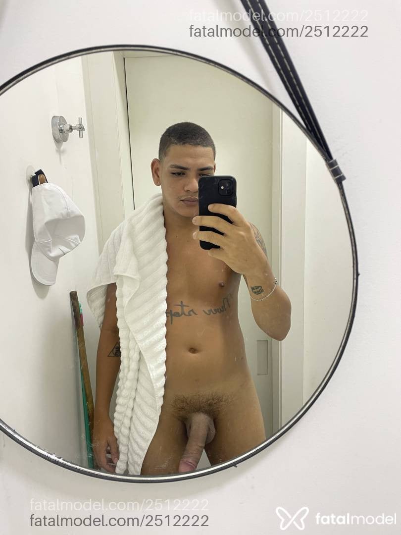 Acompanhante homem com cabelo castanho de olhos castanhos em São Paulo - Gabriel Barros