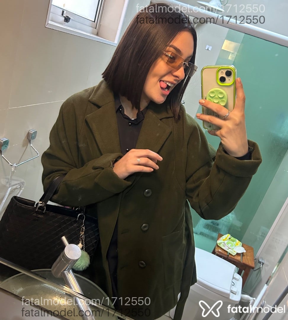 Acompanhante mulher com cabelo castanho de olhos castanhos em São Paulo - Isa