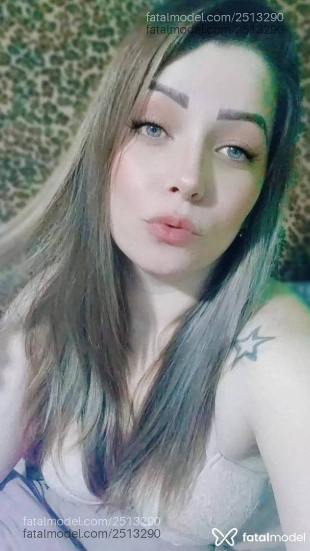 Acompanhante mulher loira (o) de olhos azuis - Loirinhamassagem