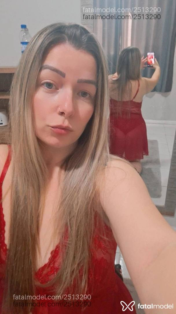 Acompanhante mulher loira (o) de olhos azuis - Loirinhamassagem