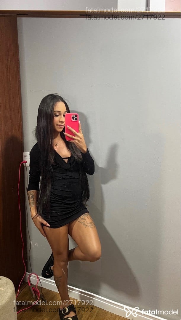 Acompanhante mulher trans com cabelo castanho de olhos castanhos em Porto Seguro - Sereiazinha
