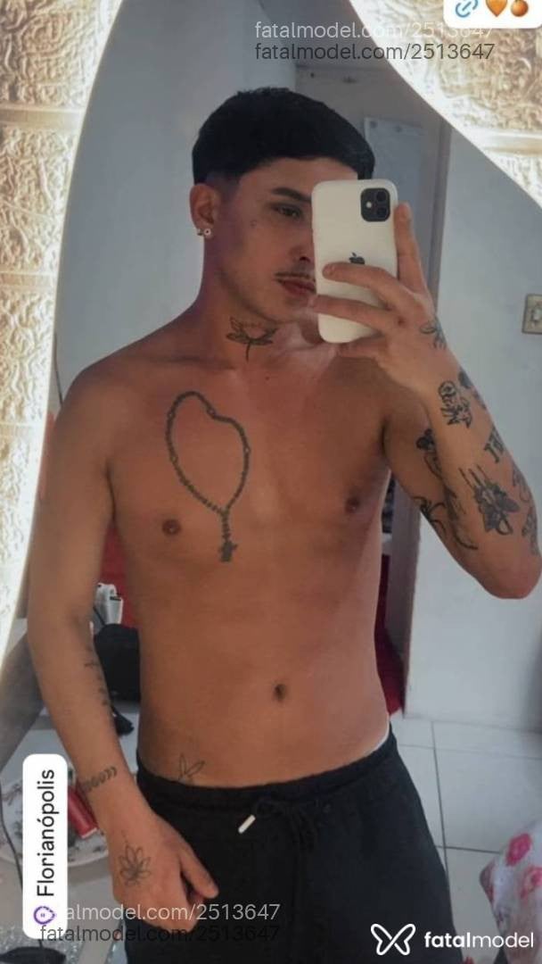 Acompanhante homem morena (o) de olhos castanhos - Garotonoviin