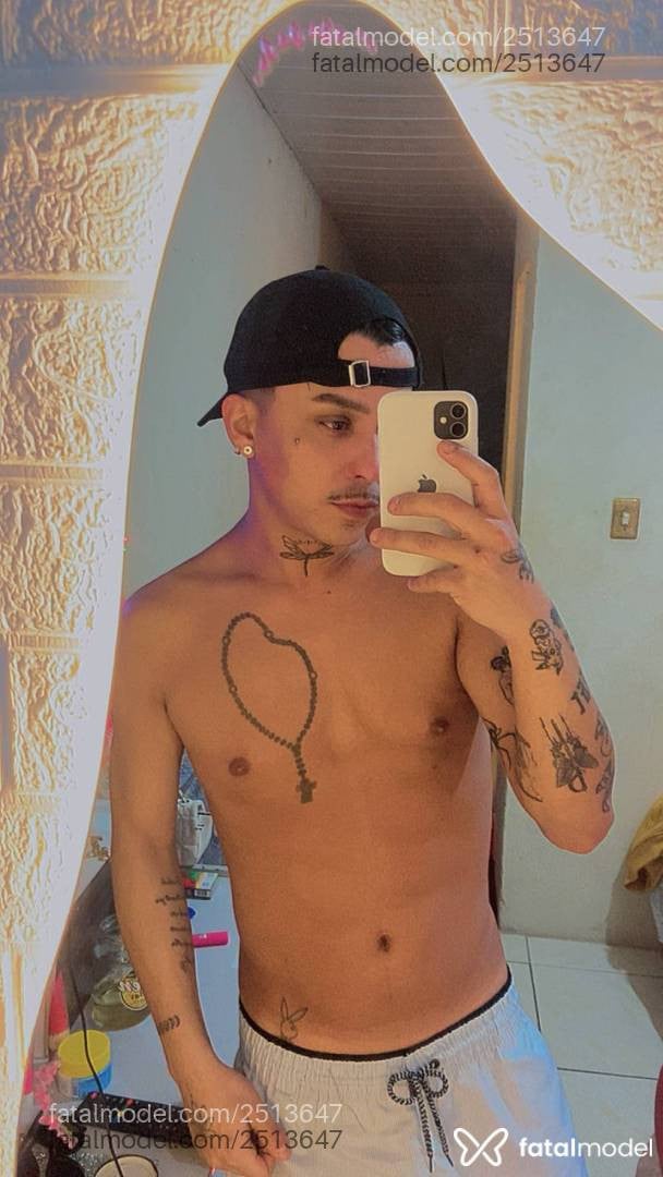 Acompanhante homem morena (o) de olhos castanhos - Garotonoviin