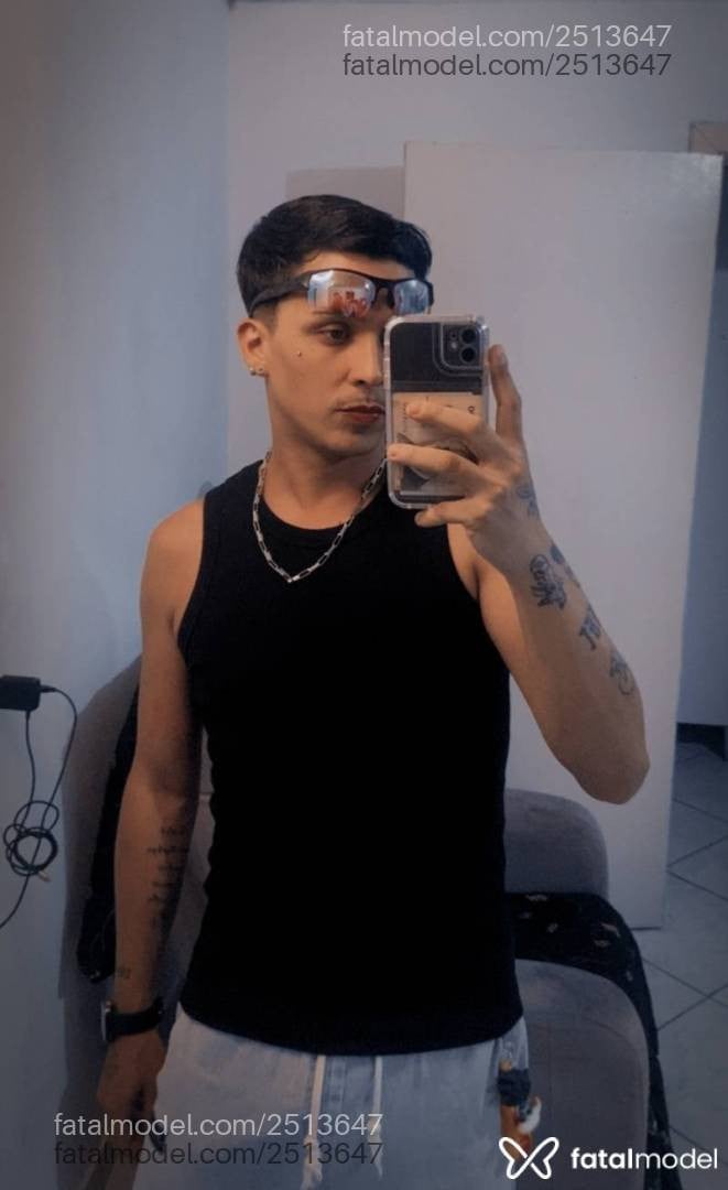 Acompanhante homem morena (o) de olhos castanhos - Garotonoviin