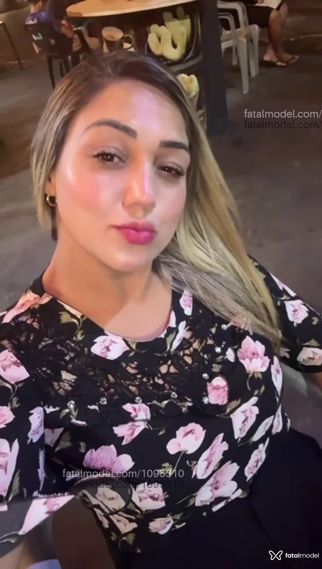 Acompanhante mulher loira (o) de olhos castanhos em Três Lagoas Acompanhante mulher loira (o) de olhos castanhos em Três Lagoas - Mirella