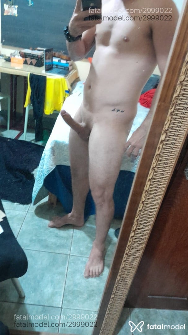 Acompanhante homem com cabelo castanho de olhos castanhos em Belém - José Casetao
