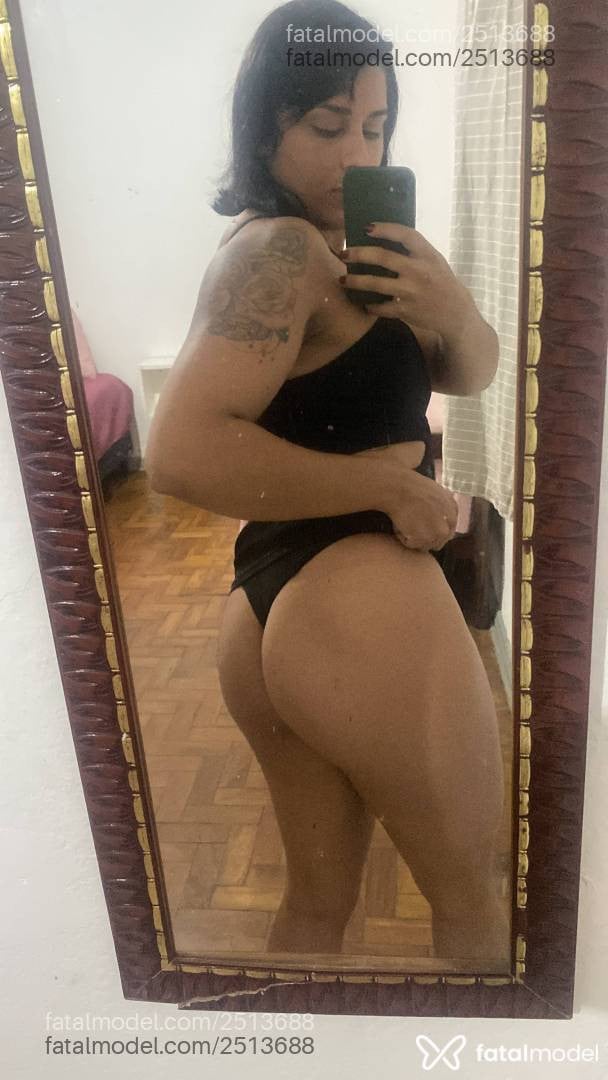Acompanhante mulher com cabelo castanho de olhos castanhos - Luiza