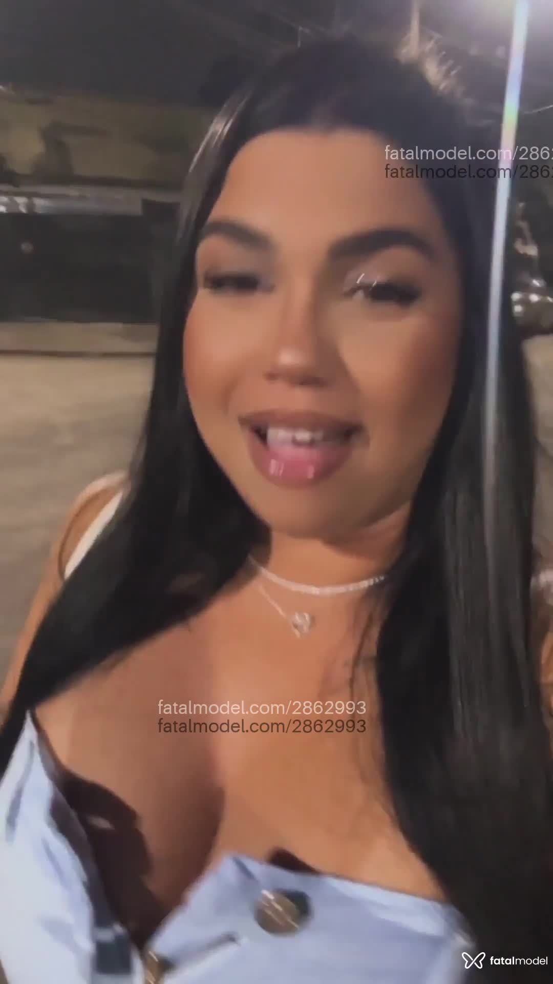 Acompanhante mulher morena (o) de olhos mel - Anna Luz