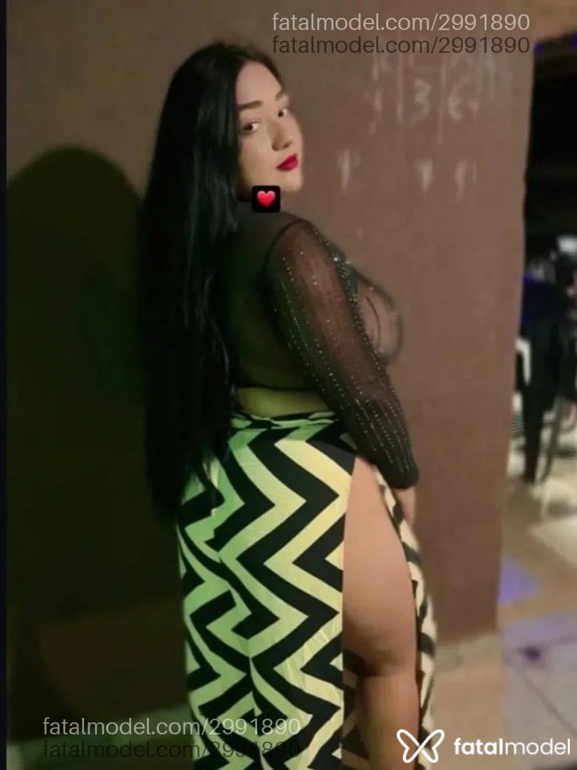 Acompanhante mulher morena (o) de olhos castanhos em Querência - érika