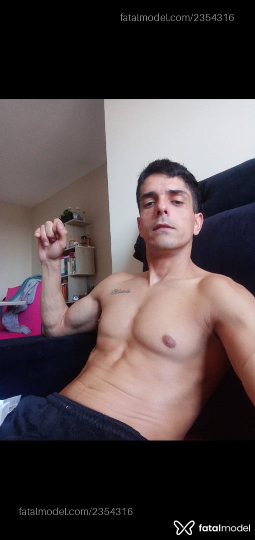 Acompanhante homem morena (o) de olhos pretos em Porto Alegre - Rafael