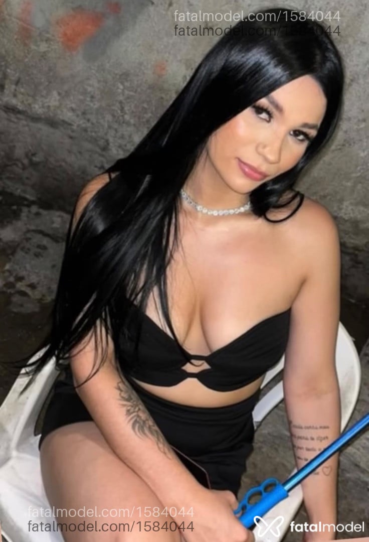 Acompanhante mulher morena (o) de olhos castanhos - Dudda Ferrari