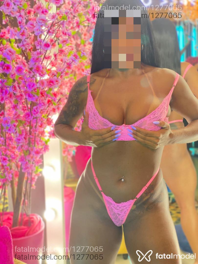 Acompanhante mulher morena (o) de olhos castanhos em Feira de Santana Acompanhante mulher morena (o) de olhos castanhos em Feira de Santana - Jade Moraes