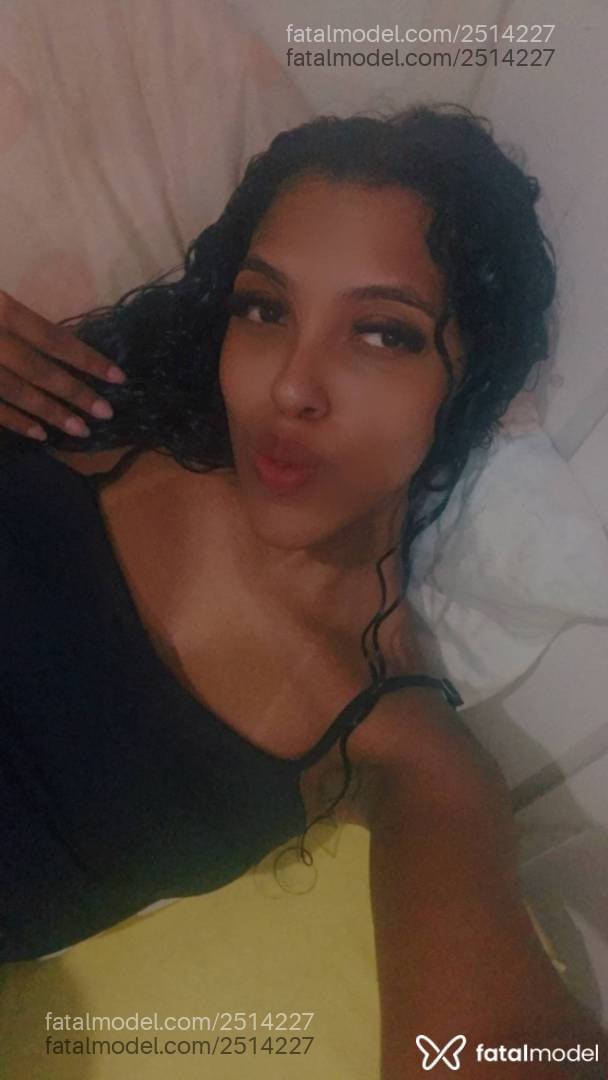 Acompanhante mulher morena (o) de olhos pretos em Imbituba Acompanhante mulher morena (o) de olhos pretos em Imbituba - Nayla