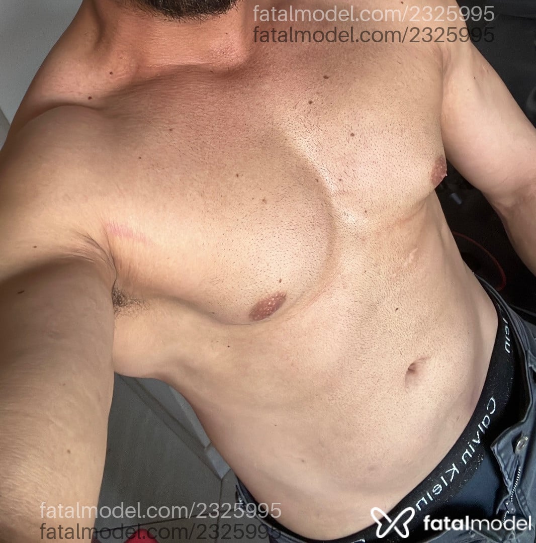 Acompanhante homem morena (o) de olhos pretos em Piúma Acompanhante homem morena (o) de olhos pretos em Piúma - Felipe