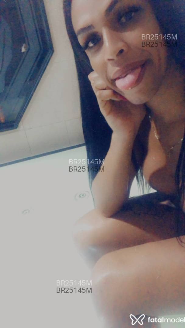 Acompanhante travesti morena (o) de olhos castanhos - Lorayne Acompanhante travesti morena (o) de olhos castanhos - Lorayne