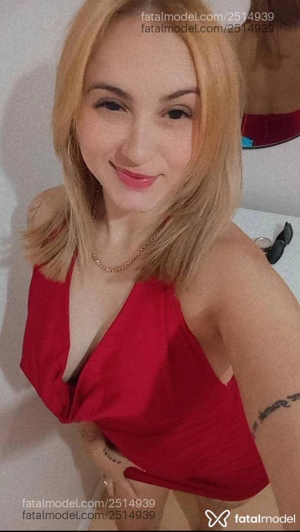 Acompanhante mulher loira (o) de olhos castanhos - Jéssica Miller