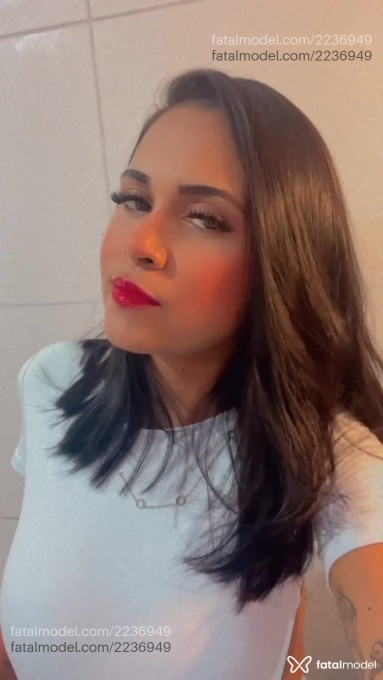 Acompanhante mulher morena (o) de olhos castanhos em São Paulo - Larissa
