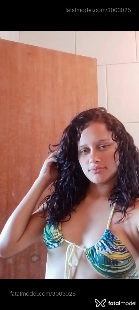 Acompanhante mulher com cabelo castanho de olhos castanhos em Virtual - Milly