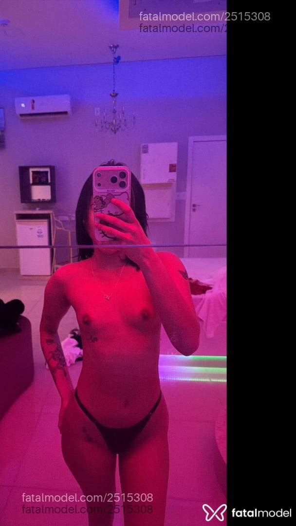 Acompanhante mulher morena (o) de olhos pretos em Chapecó - Mia