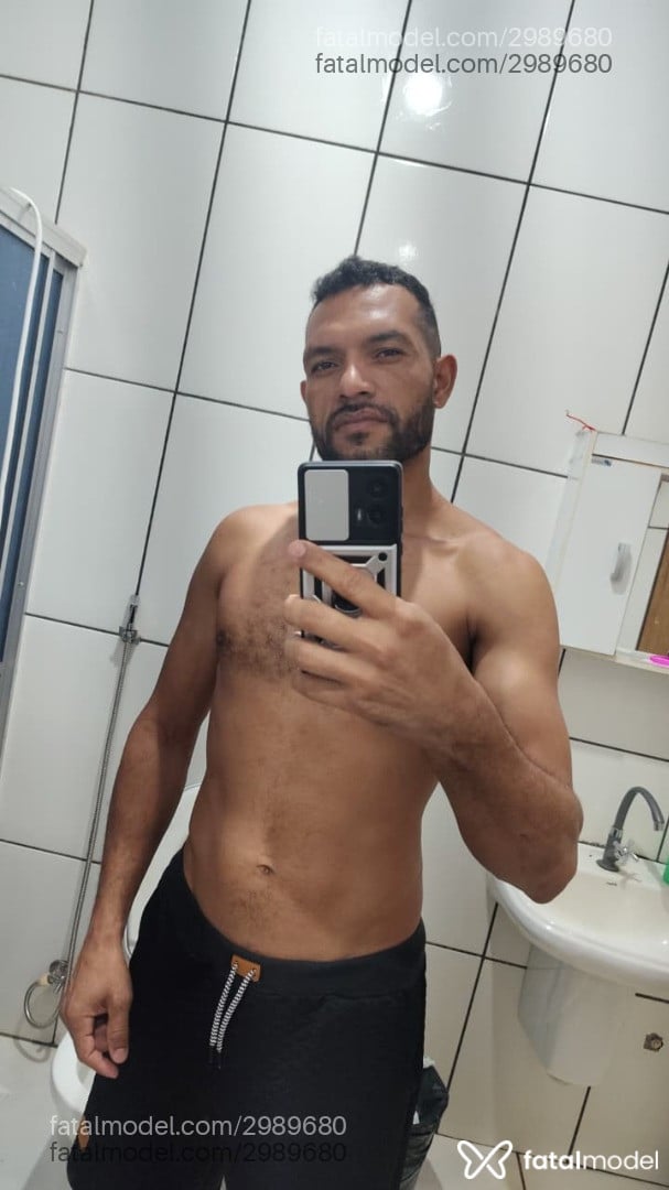Acompanhante homem morena (o) de olhos castanhos em Olímpia Acompanhante homem morena (o) de olhos castanhos em Olímpia - Genivaldo