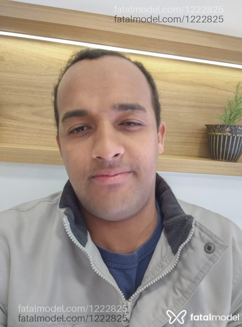 Acompanhante homem com cabelo castanho de olhos castanhos em Virtual Acompanhante homem com cabelo castanho de olhos castanhos em Virtual - Robson