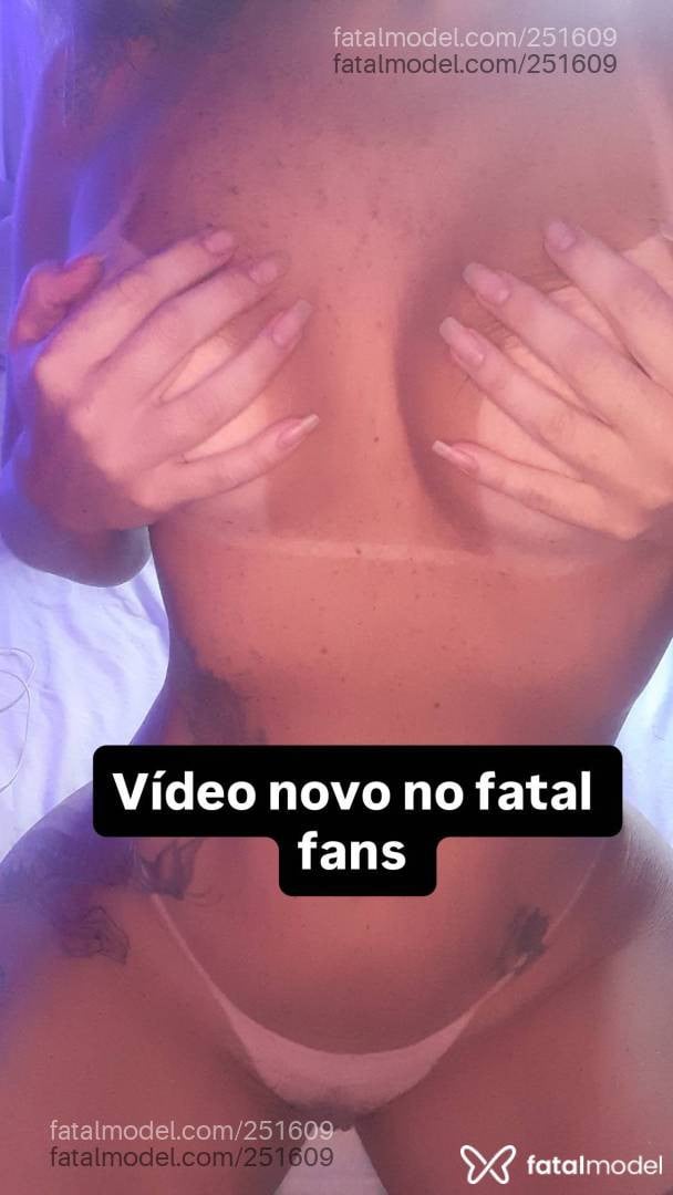 Acompanhante mulher loira (o) de olhos verdes - Nicole Andrade