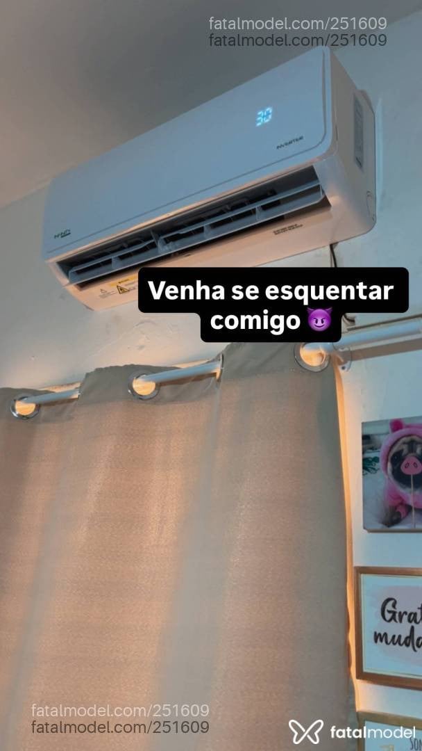 Acompanhante mulher loira (o) de olhos verdes em Porto Alegre - Nicole Andrade
