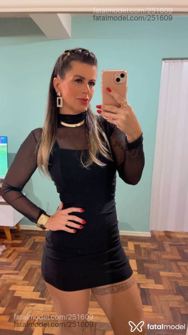 Acompanhante mulher loira (o) de olhos verdes - Nicole Gaúcha