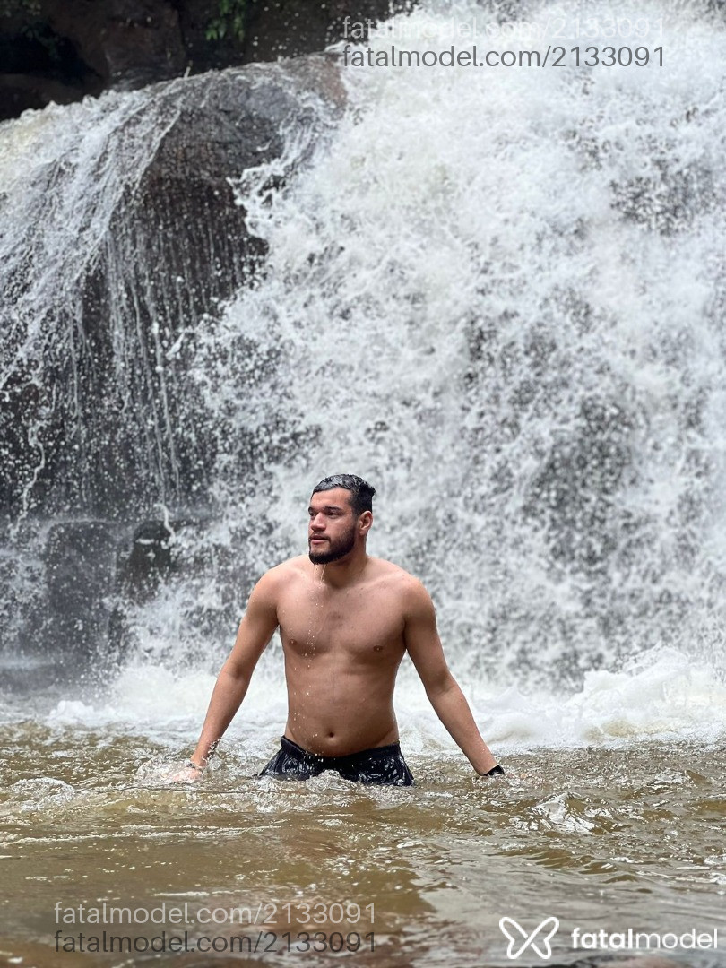 Acompanhante homem morena (o) de olhos mel em Cascavel - Gustavo Bruinsma