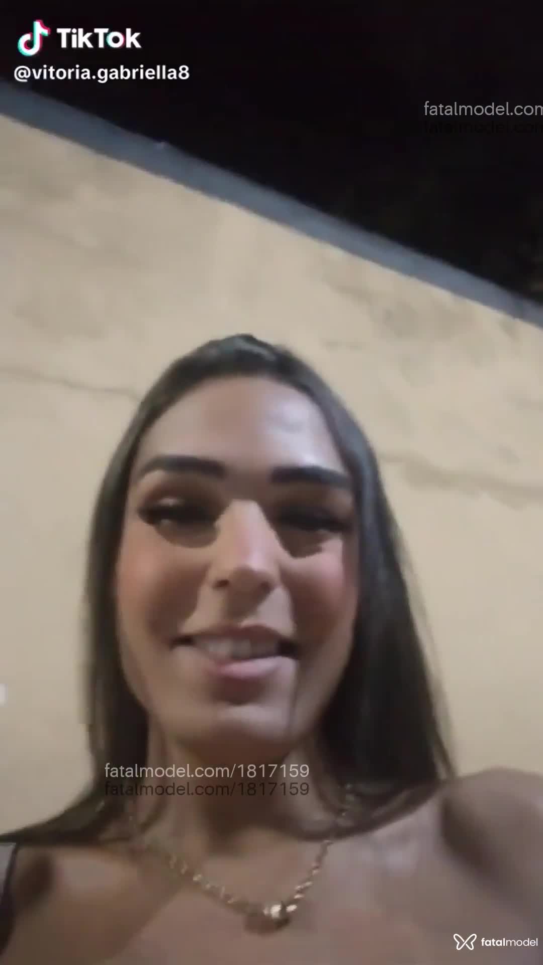 Acompanhante mulher trans com cabelo castanho de olhos castanhos em Rio de Janeiro - Vitória Gabriella
