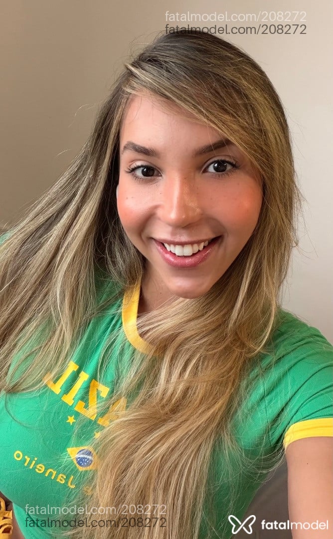 Acompanhante mulher trans morena (o) de olhos mel em Londrina - Gabriela Aguiar