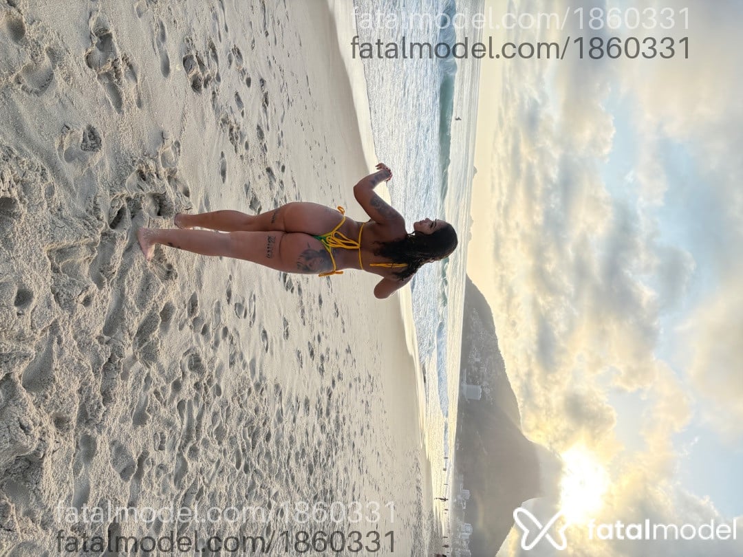 Acompanhante mulher com cabelo castanho de olhos castanhos em Rio de Janeiro - Larissa Giulia