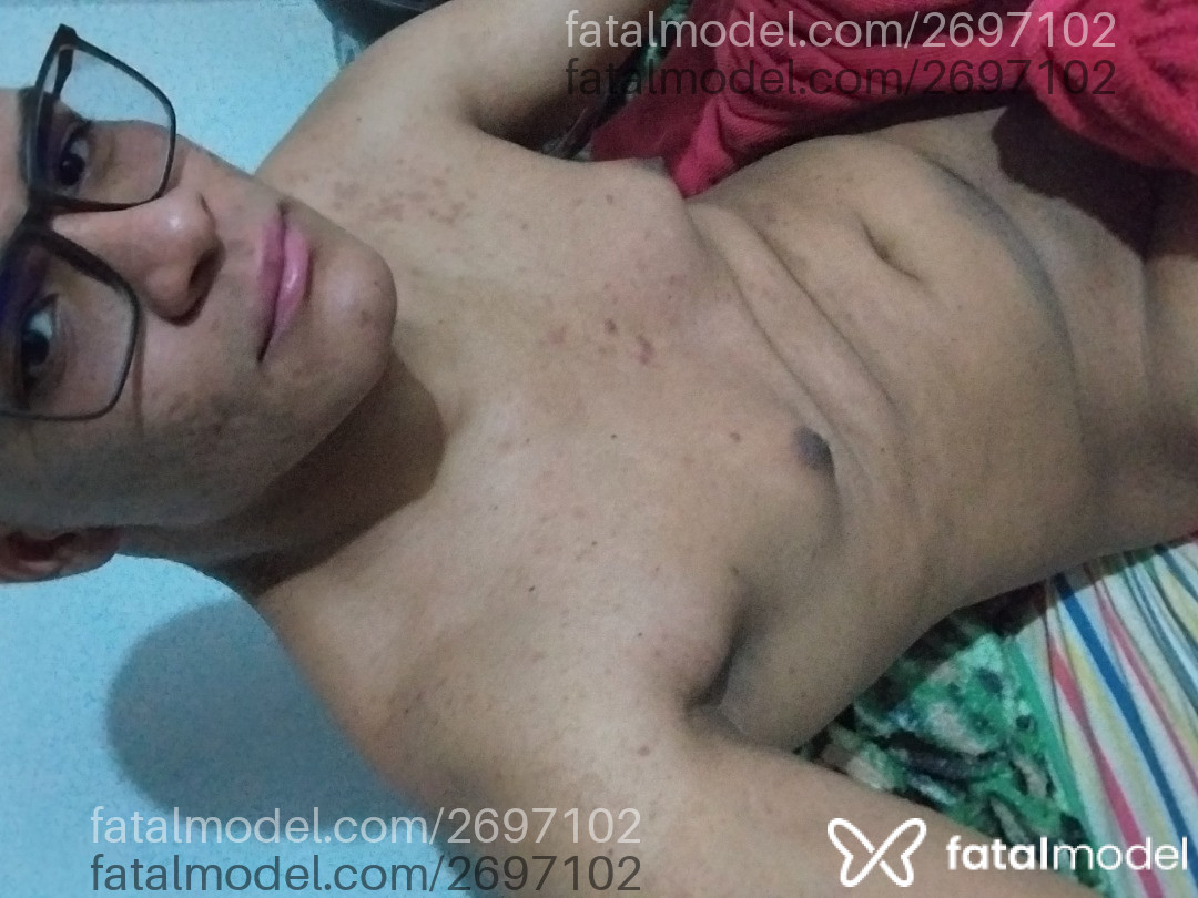 Acompanhante homem morena (o) de olhos pretos - Gustavo Acompanhante homem morena (o) de olhos pretos - Gustavo