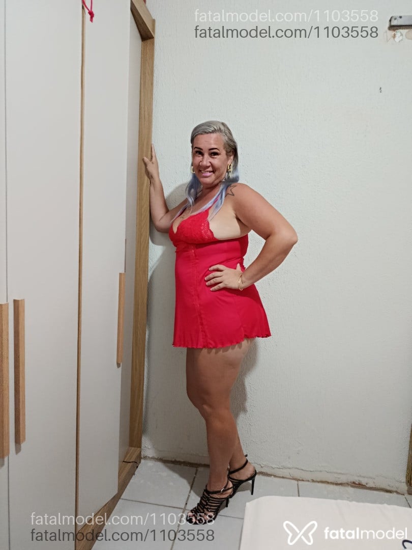 Acompanhante mulher loira (o) de olhos castanhos em São Leopoldo Acompanhante mulher loira (o) de olhos castanhos em São Leopoldo - Mel janaina