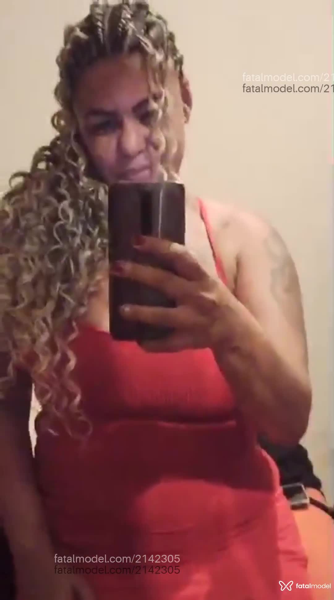 Acompanhante mulher com cabelo castanho de olhos castanhos em Ribeirão Preto - Recarioca