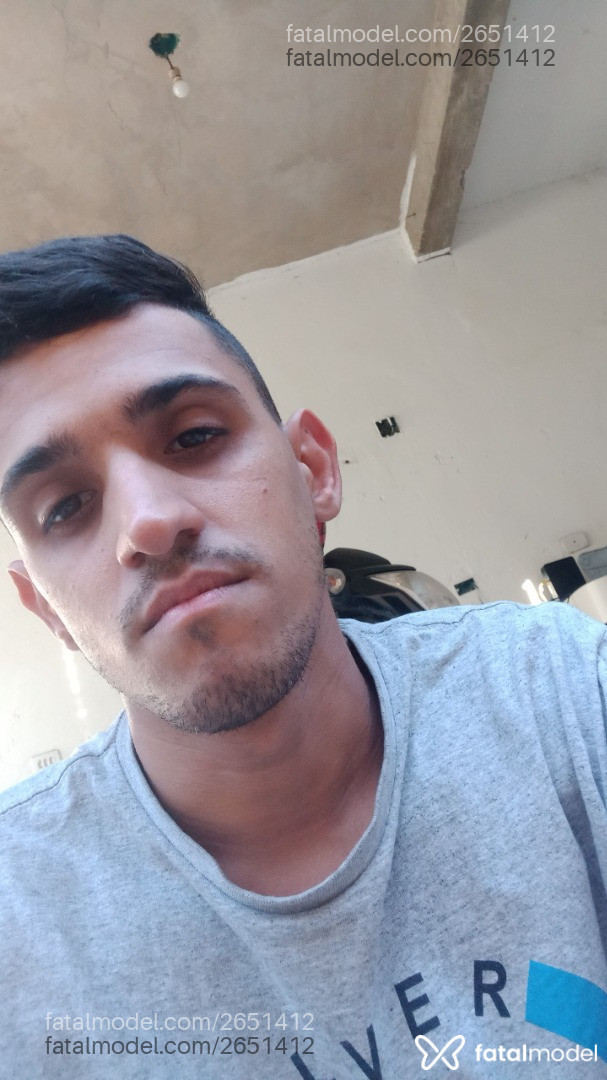Acompanhante homem com cabelo castanho de olhos castanhos em São Paulo - Gabriel Luan
